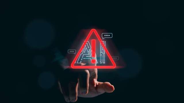 台股大逃殺 記憶體要賣嗎? 還是可以買? (圖:shutterstock)