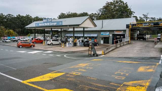 澳洲部分地區出現「油荒」,政府勸民眾勿恐慌囤油。(圖:Shutterstock)