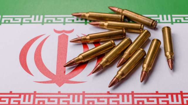 伊朗否認與美對話 稱川普是受到威脅後「撤退」(圖:shutterstock)