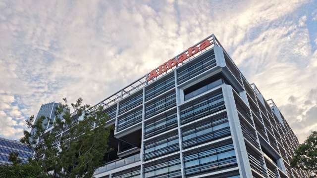 繞開晶片弱項！蔡崇信曝中國AI優勢靠三張底牌：電力、開源、製造業撐起競爭新邏輯(圖:shutterstock)