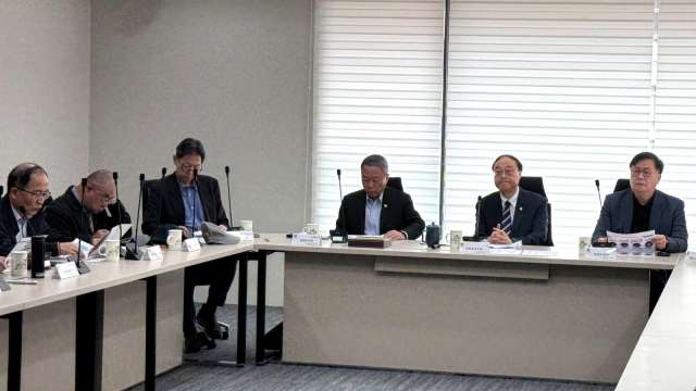 港務公司召開首次AI委員會議 集結廣達、AI專家強化港群智慧化決策。(圖:港務公司提供)