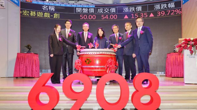 cover image of news article