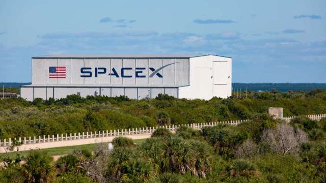 SpaceX傳最快本周申請IPO,太空概念股聞訊大漲(圖:Shutterstock)