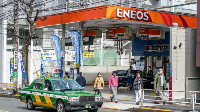 日本政府今天開始釋出國家石油儲備。（圖：Shutterstock）