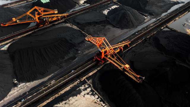 中東「大動脈」被掐斷！全球能源市場緊急切換 亞洲「煤超瘋」將捲土重來？(圖:shutterstock)