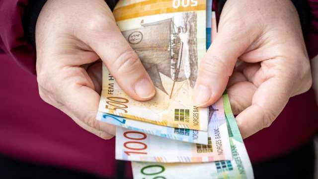 cover image of news article