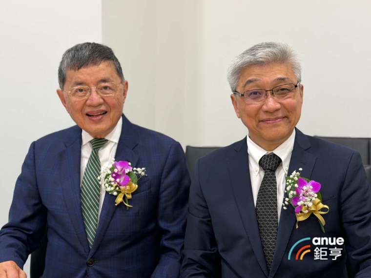TBMC董事長楊育民(左)、執行長張幼翔(右)。(鉅亨網記者劉玟妤攝)