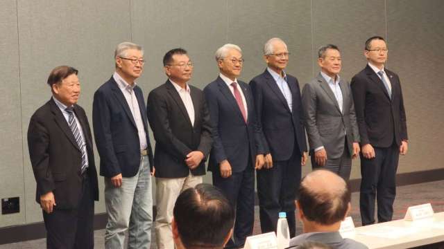 cover image of news article