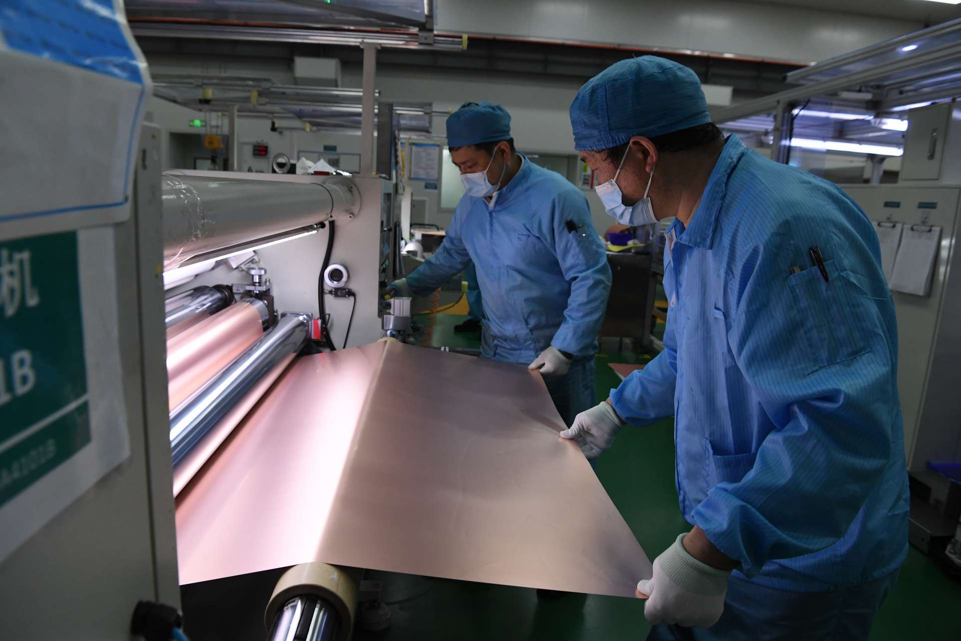 中國浙江省金華東陽，高性能銅箔生產線。Reuters