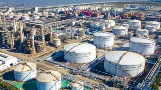 cover image of news article