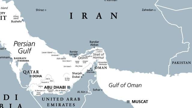 卡達液化天然氣油輪首度嘗試穿越荷姆茲海峽。(圖:Shutterstock)