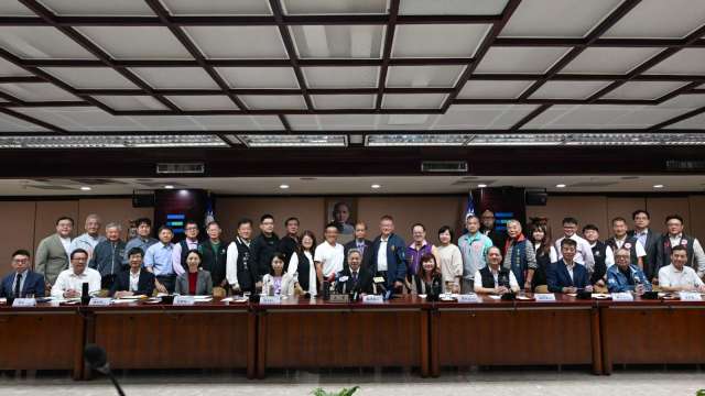 經濟部長龔明鑫邀請全國各商圈代表座談。（圖:經濟部提供）