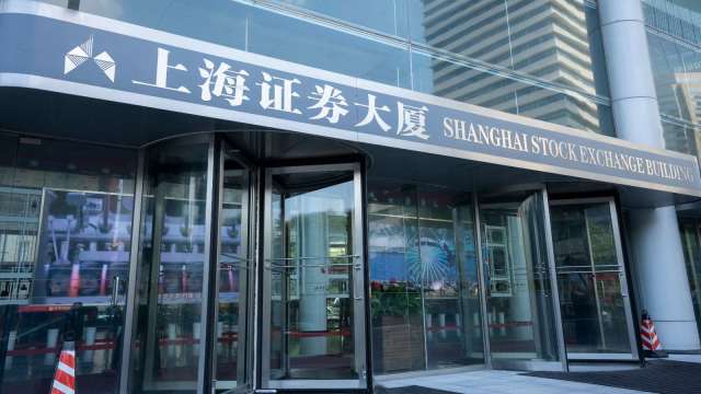 市場不甩美國封鎖伊朗港口海上交通，三大指數走高。（圖：Shutterstock）