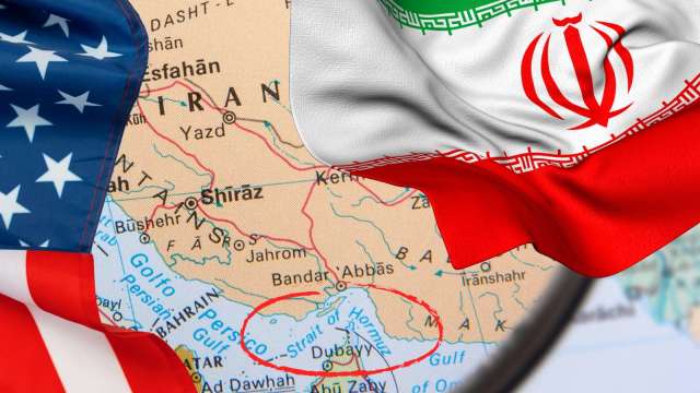 川普宣布今起封鎖荷姆茲海峽！高盛：停火破裂致風險加劇 美股迎來「最終決戰」(圖:shutterstock)