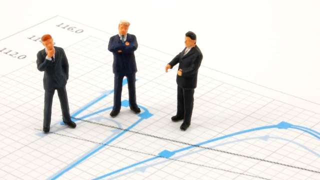 行情換檔向上：這一波不是看盤，是看你站在哪一邊(圖:shutterstock)