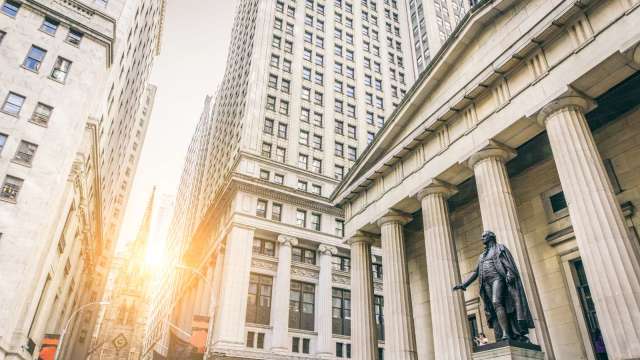 複製1990年波灣戰爭模式？分析師：原油觸頂即是股市底部 美股短期看漲 (圖:Reuters/TPG)