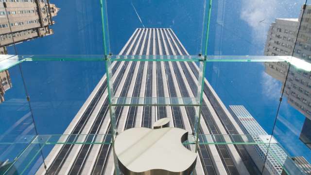 蘋果衛星服務最強戰友!亞馬遜116億美元併購案助攻 強強結盟力抗SpaceX (圖:Reuters/TPG)