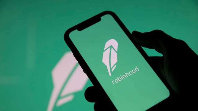 門檻降低！美SEC鬆綁散戶當沖規定 Robinhood與Webull歡漲逾10% (圖:Shutterstock)