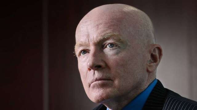 「新興市場教父」墨比爾斯逝世 享年89歲 最具傳奇色彩的「禿鷹」投資家(圖:shutterstock)