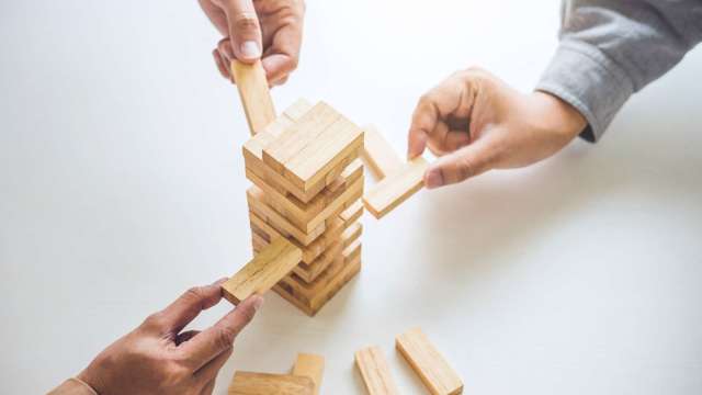 鉅亨投資雷達》理財商品大比拚，孩子教育基金如何選？  (圖:shutterstock)