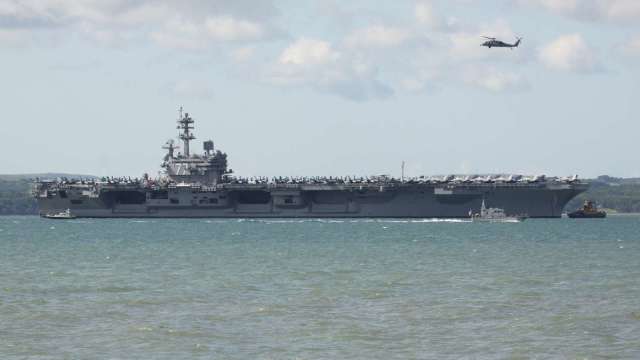 美軍「布希號」航空母艦駛近中東海域 伊朗亮出7條反擊方案(圖:shutterstock)