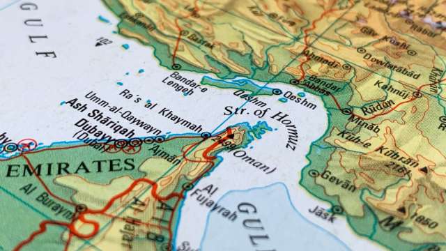 荷姆茲海峽危機衝擊石油石化產品供應。(圖：Shutterstock)