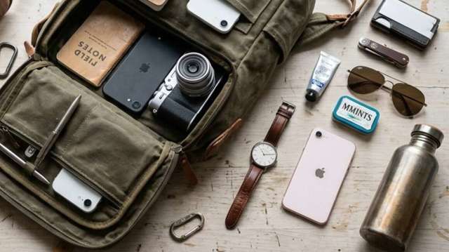 台灣3月手機銷量微減、銷售額反升 蘋果iPhone 17買氣疲態 三星S26 Ultra銷量衝前四。(圖：shutterstock)