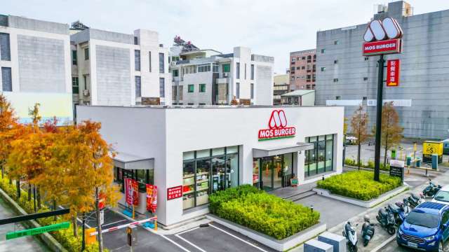 摩斯自動販賣機將於今年底前推出。(圖：安心食品提供)