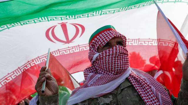 油價震盪加劇！伊朗揚言報復美軍 持續封鎖荷姆茲海峽(圖：REUTERS/TPG)