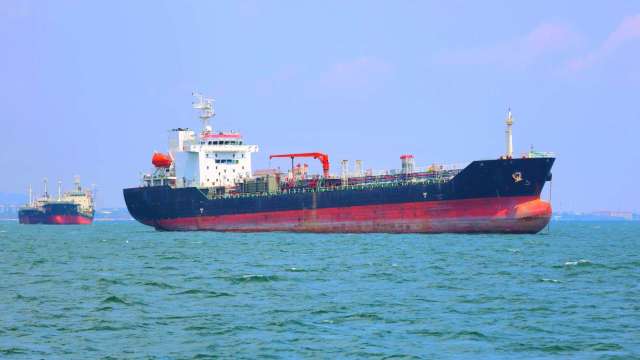 CNN：伊朗針對荷姆茲海峽通行制定新規 要求提交多類資訊(圖:shutterstock)