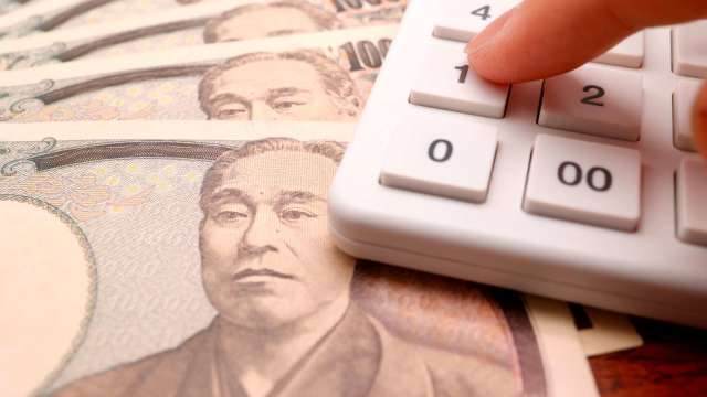 日本政府疑展開微型干預 日元頻現「急升後回吐」走勢   (圖:Shutterstock)