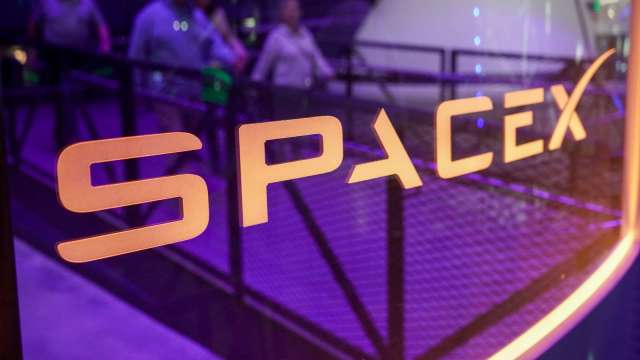 首曝公司財務、AI計畫、馬斯克獎勵與火星永久殖民連動(圖：shutterstock)