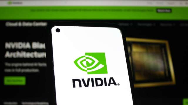 黃仁勳進軍PC市場！分析師：AI戰場從GPU擴至全技術棧(圖:shutterstock)