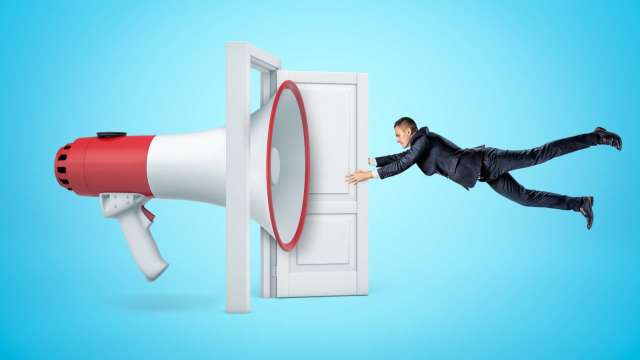 台股鬼故事再起？這些股票為何逆勢上漲？ (圖:shutterstock)