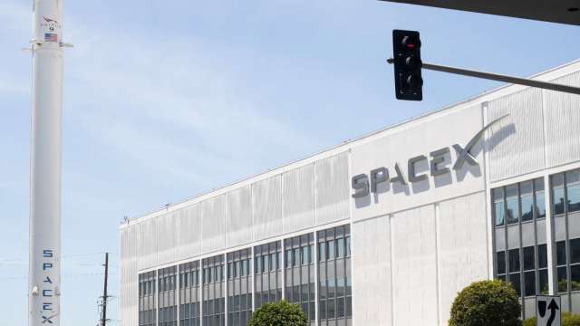 SpaceX IPO獲1500億美元認購需求 路演大談23兆美元AI太空商機 (圖:Shutterstock)