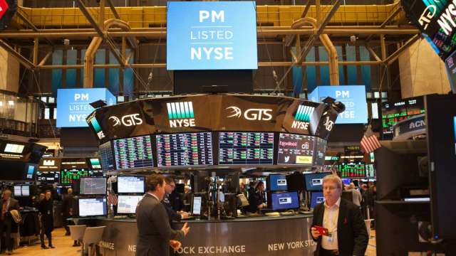 美伊和平協議提振 費半飆超6% 英特爾暴漲超10% (圖：shutterstock)