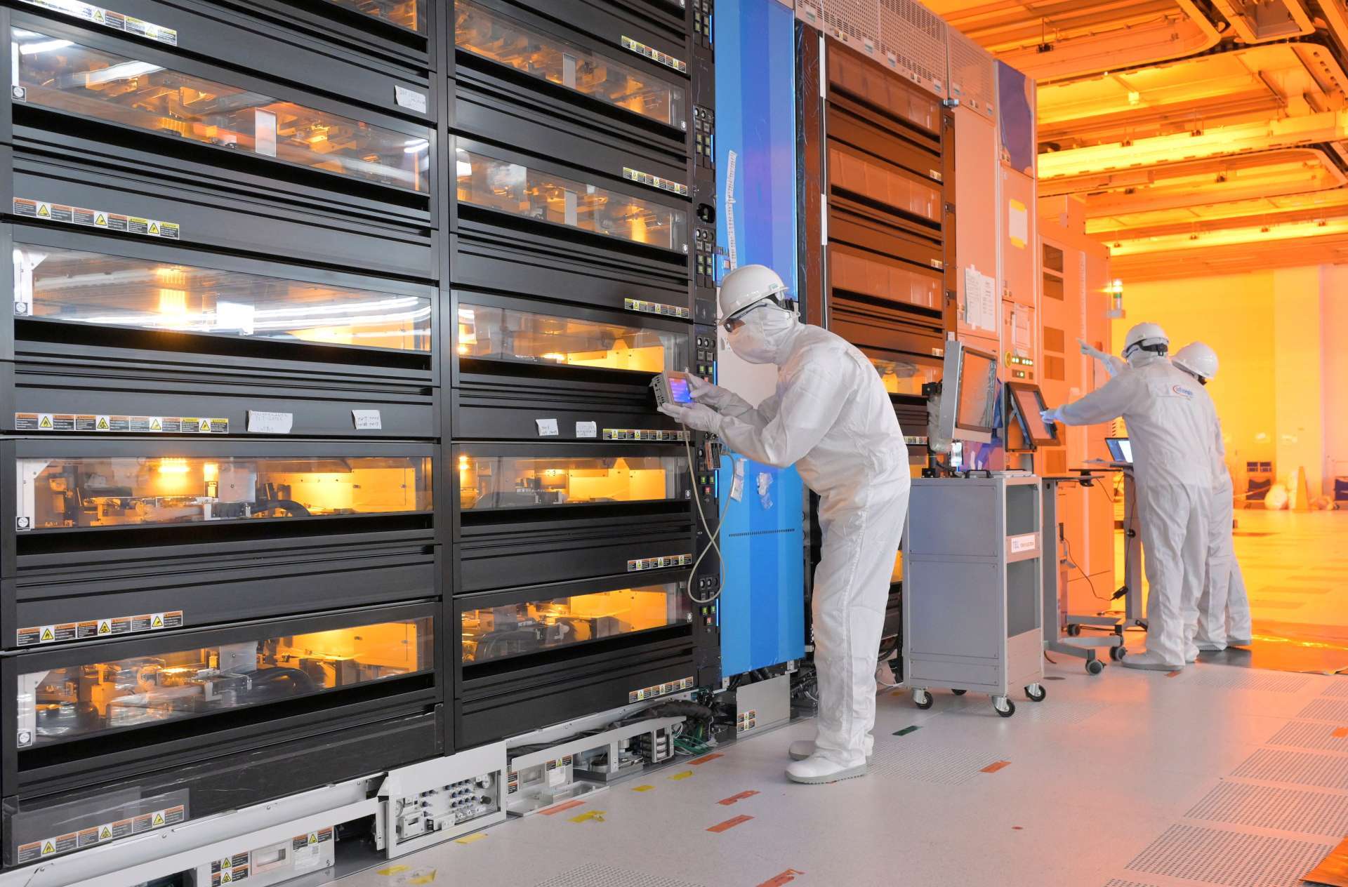 英飛凌Infineon Technologies(IFX-DE)位於德國德勒斯登的Smart Power Fab晶圓廠。公司正擴充功率半導體產能,以因應AI資料中心帶動的電力管理需求成長。Reuters/TPG