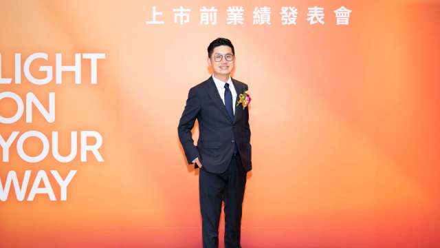 cover image of news article