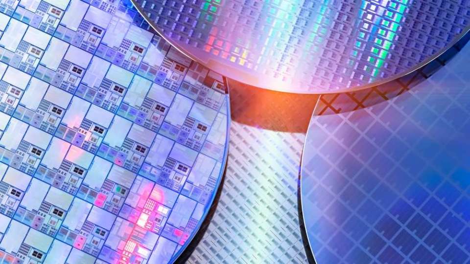 Labor Shortage Hinders U.S. Chip Revival: TSMC and Intel Face Challenges