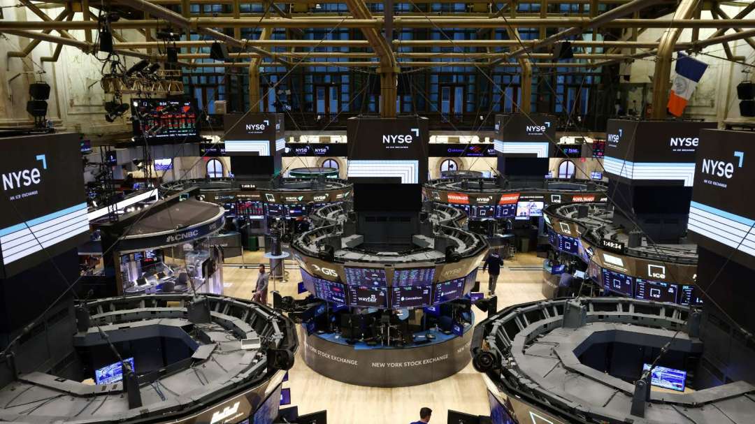 US Stocks Surge as AI Frenzy Overshadows Middle East Tensions; SOX Jumps Over 3%, SK Hynix's US IPO Draws Attention