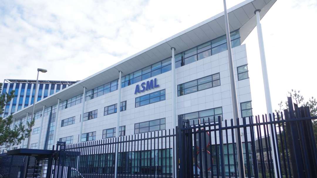 The Information：ASML計劃調高曝光機價格 台積電反對