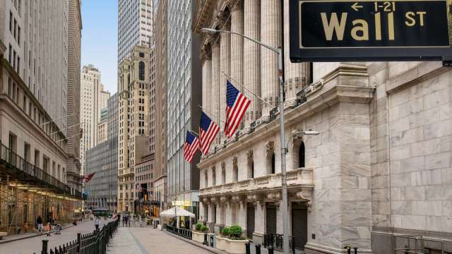 晶片股賣壓不止 那指跌1.4% 費半陷入熊市 (圖:shutterstock)