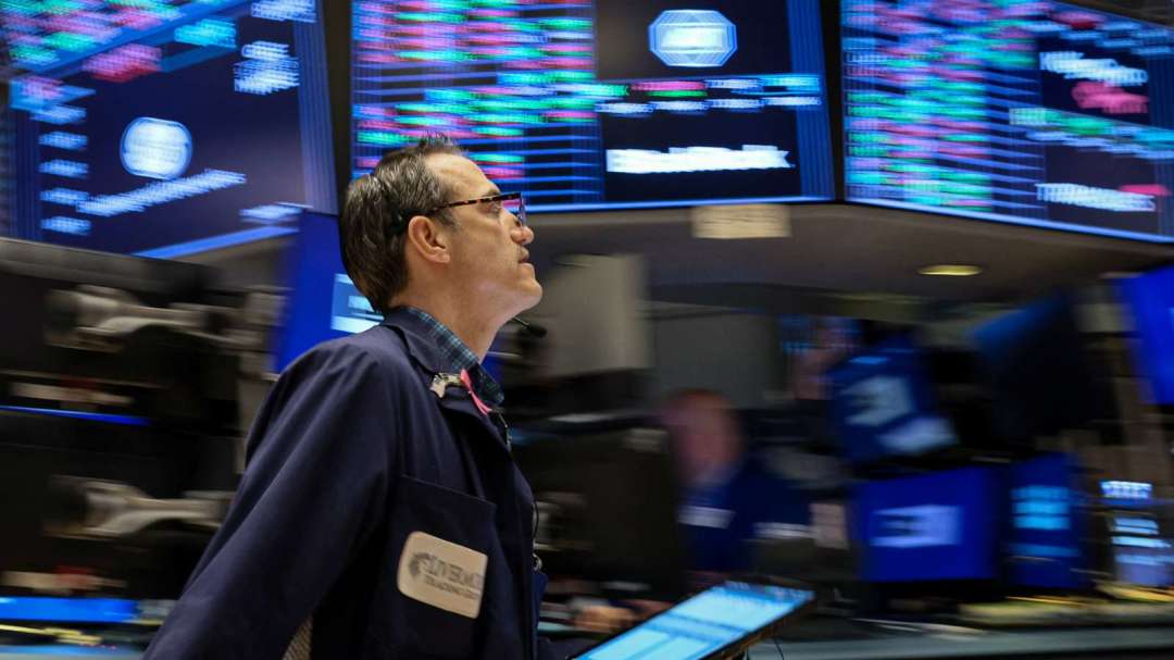 U.S. Treasury Yields Climb Steadily, Sounding Alarm Bells for U.S. Stock Valuations