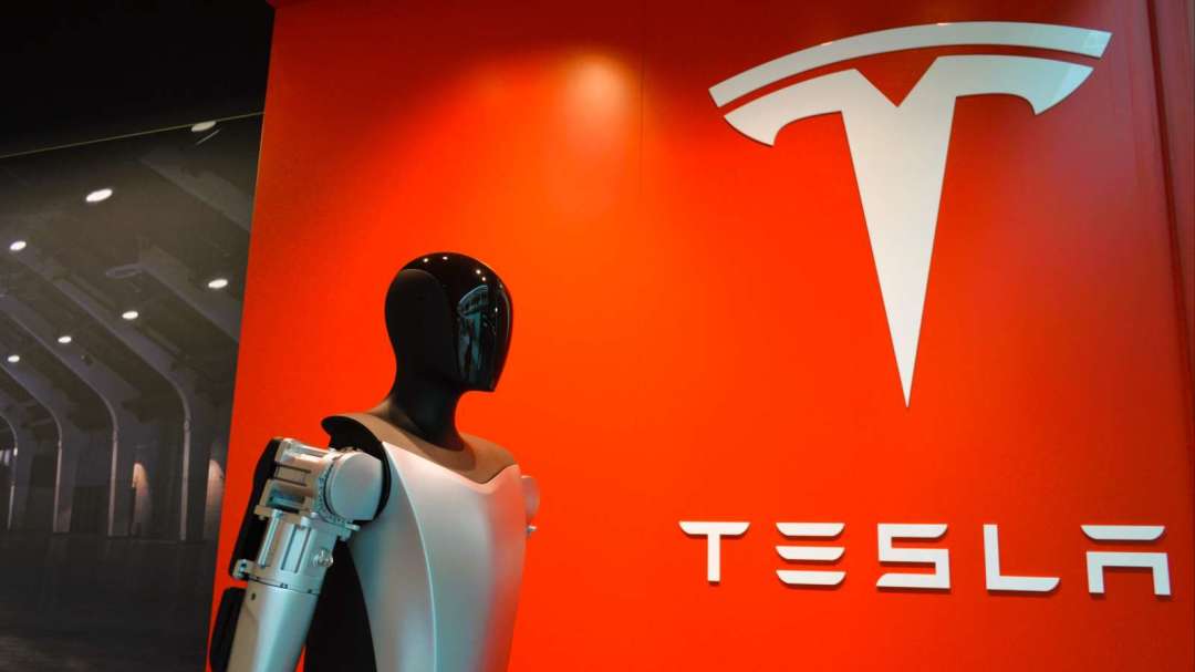 Tesla Q2 Sales Rebound Masks Pressure from AI Mega-Bet as 177x P/E Faces Test