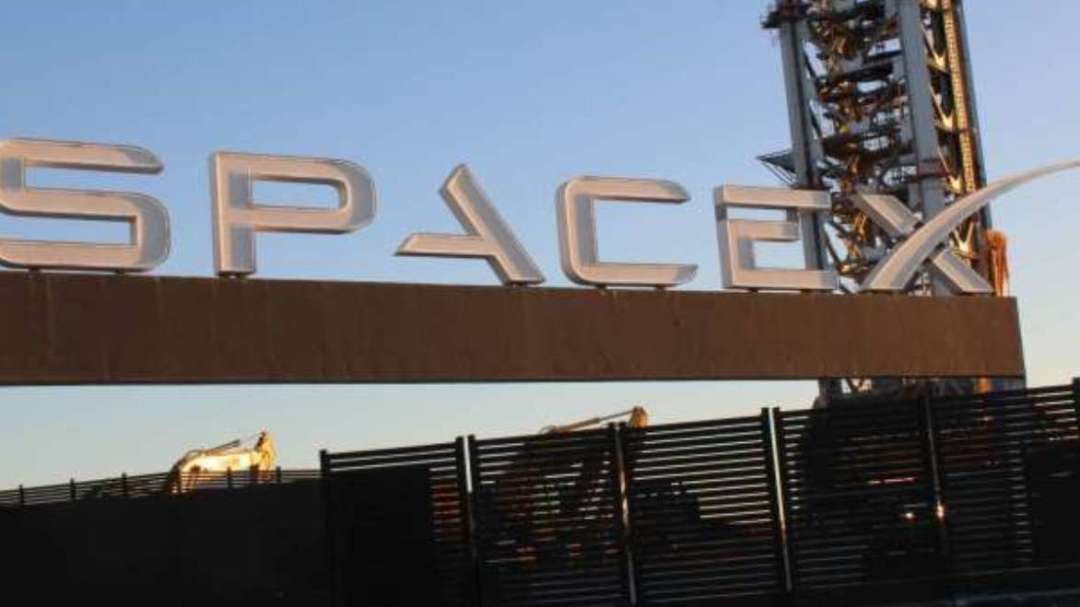 SpaceX、公開価格を下回るもまだ終わりではない？ 上場から1か月で23％下落、9割の大型IPOを下回るパフォーマンス 8月の解禁が試練