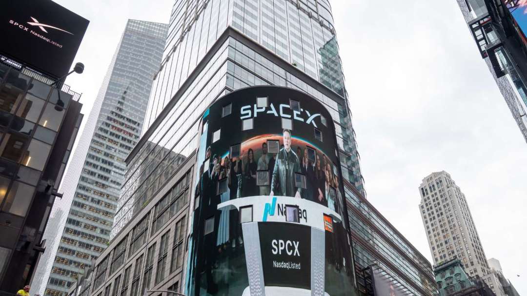 空売りが155億ドルの利益！SpaceX株価がほぼ半値に　専門家「大量株式の解禁が控え、空多対決が激化する」