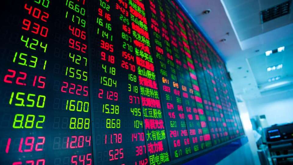Capital Exits Growth Stocks: Institutions See Opportunity in High-Dividend, Value-Oriented Equities