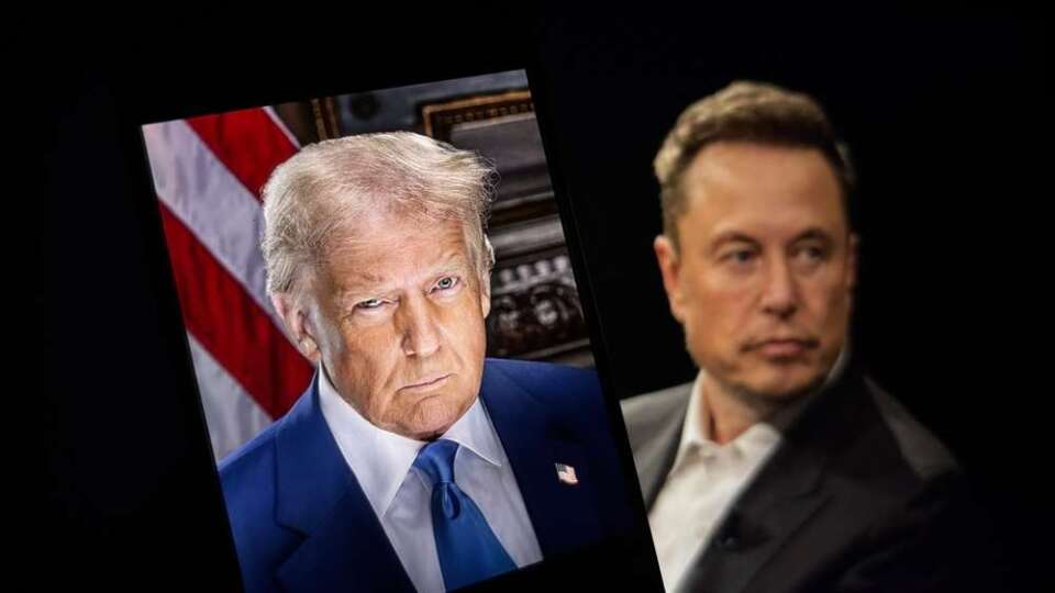 マスク再び資金力を発揮、1億ドル投入でトランプ支持の期中選挙活動を支援