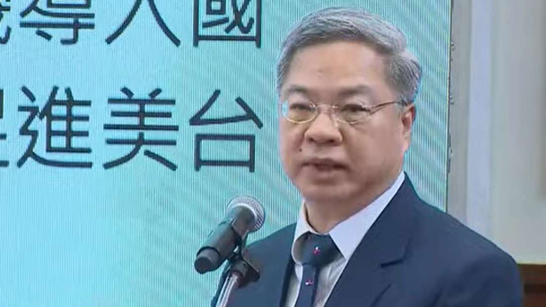 「蓋牌」説を反駁！龔明鑫経済部長が油品の真実を説明：半成品は中油で封存、台糖は「買主」としての責任を果たした