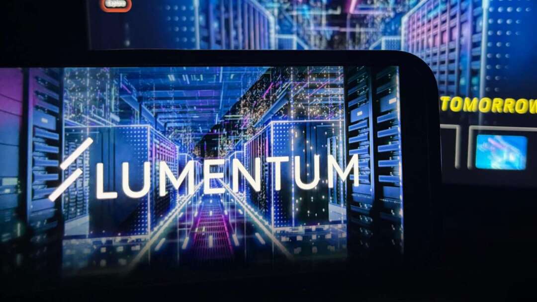 Optical Communication Becomes New AI Bottleneck! Lumentum: This 'Semiconductor Material' Shortage Could Be Worse Than Memory Crisis